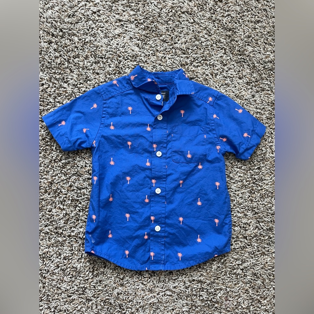 NWOT The Children's Place Blue Button Down Shirt with Palm Trees